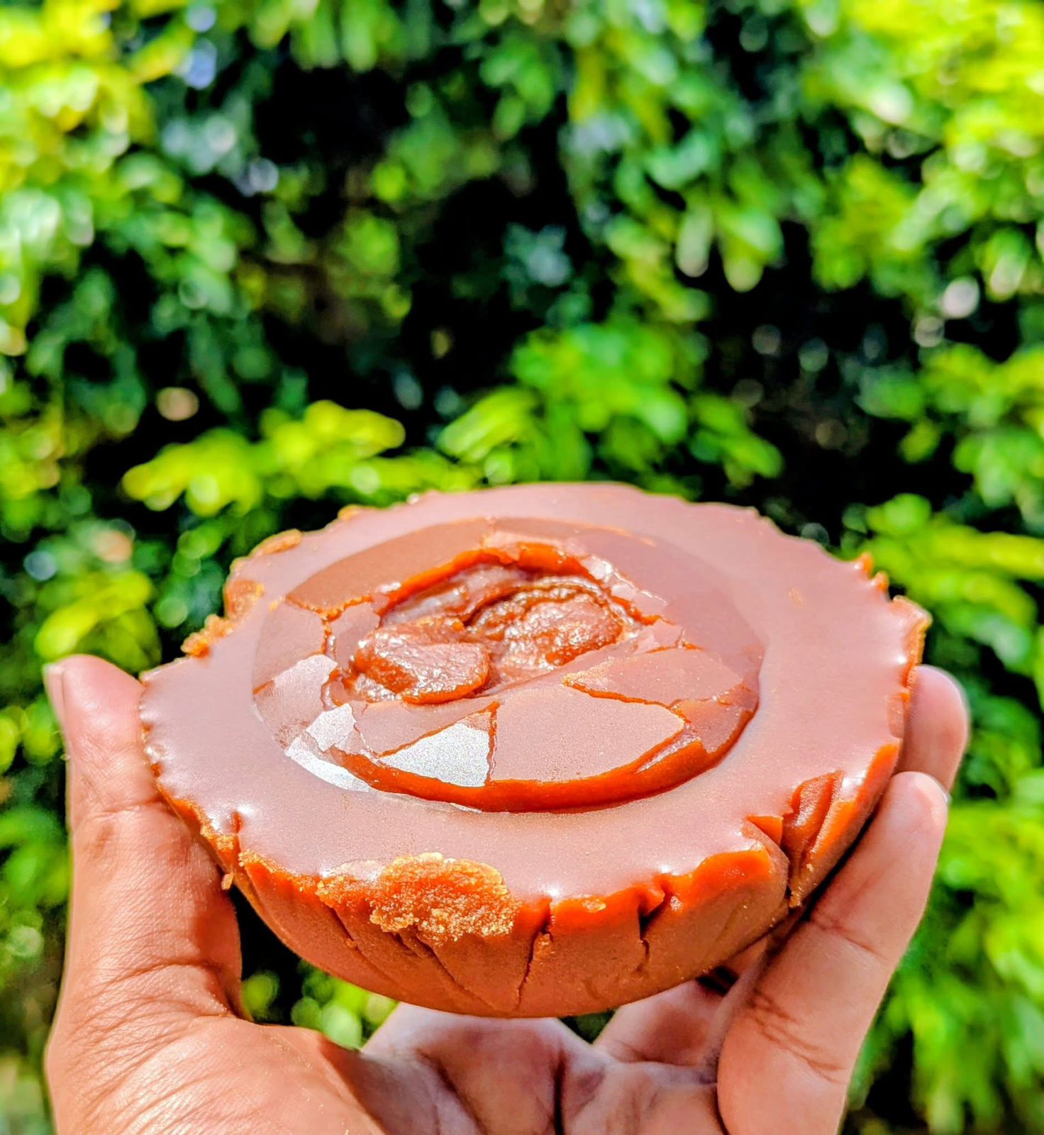 গোল পাটালী গুড় । ১ কেজি